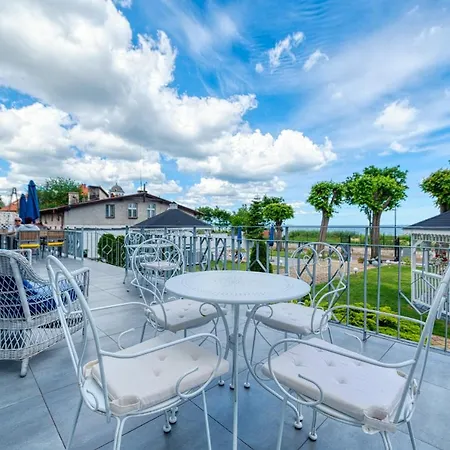 Alojamento de Acomodação e Pequeno-almoço Lido Dom Przy Plazy 4*