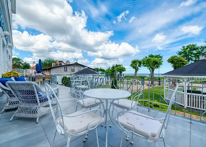 Couette-café Lido Dom Przy Plazy 4*